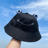 Frog Bucket Hat - calderonconcepts
